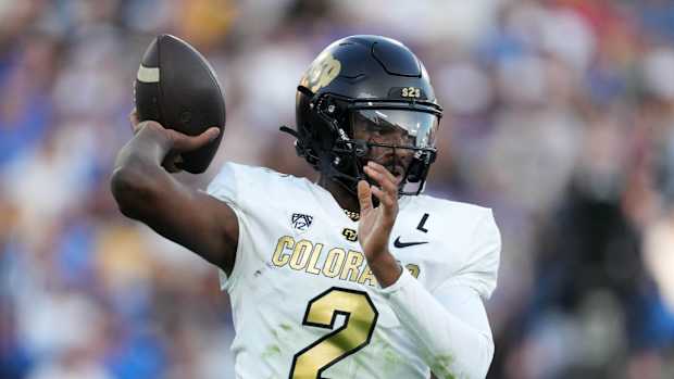 Colorado Buffaloes quarterback Shedeur Sanders (2) throws the ball against the UCLA Bruins in the first half at Rose Bowl